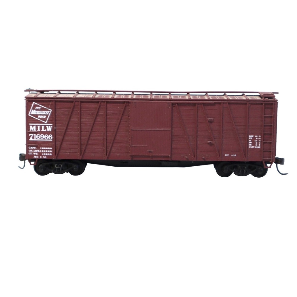 Milwaukee Road MILW 716966 Boxcar HO Scale Model Train Freight Car Brown